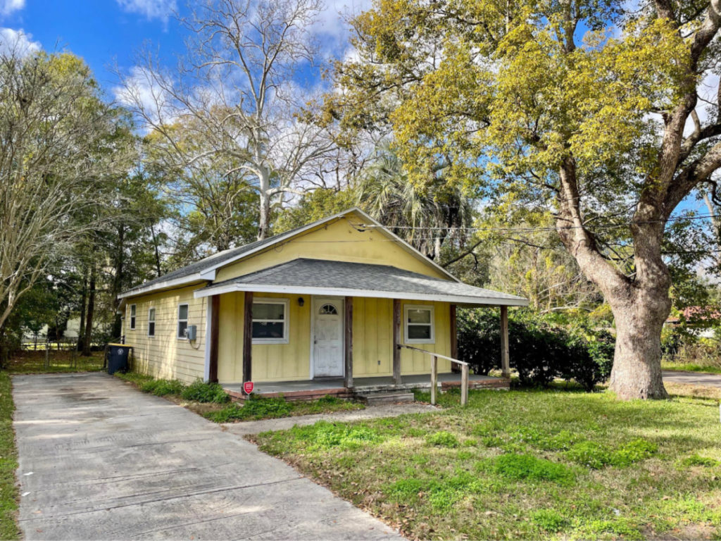 Home for rent Jacksonville FL